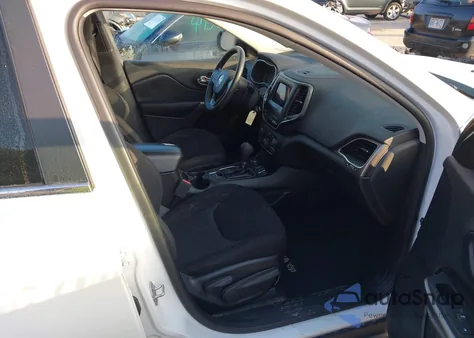 2019 Jeep Cherokee Latitude 4X4 from USA, damaged, VIN 1C4PJMCX5KD250356